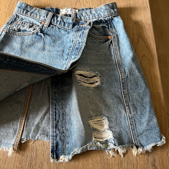 Free People Denim Skirt 25 - Picture 3 of 8